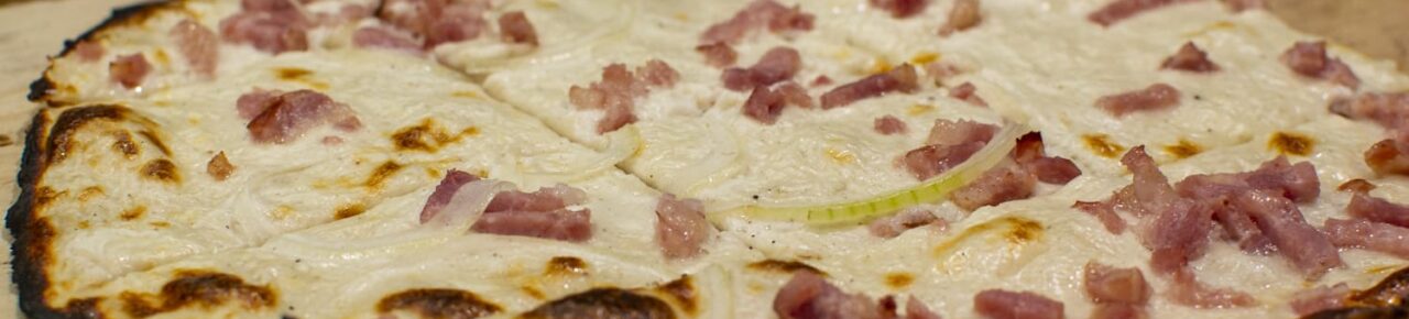 Wo kann man den besten Flammkuchen in Colmar essen? Meine Auswahl 1 Traditioneller Flammkuchen bei La Soï in Colmar